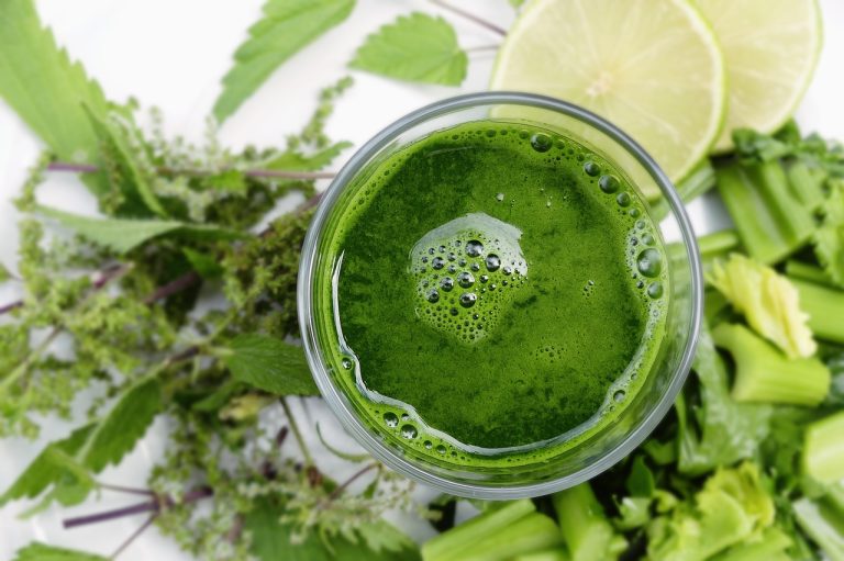 Simple steps like regular exercise and enough sleep help Kidney Detox Smoothie